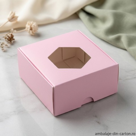 Cutii Carton Colorate Roz cu fereastra decupata hexagon 5.5x5.5x2.5 cm (Pret la 100 buc)